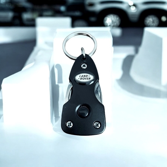 NIB Land Rover Souvenir Keychain Black Keychain Pocket Multi Tool Keychain Gift - Picture 1 of 5